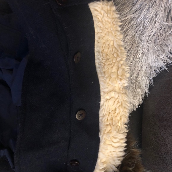 Gorgeous coat with fur hood! - Picture 9 of 9